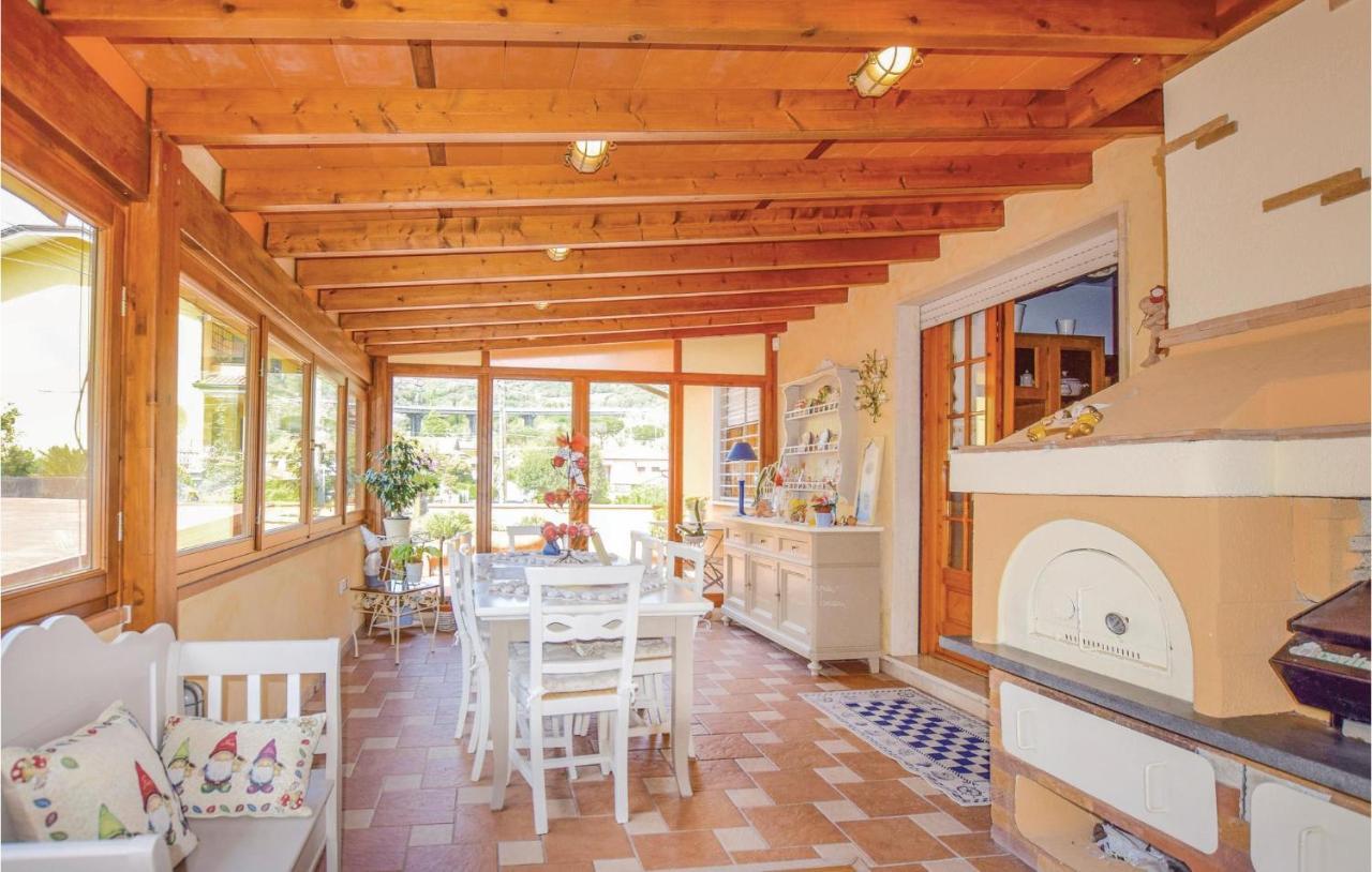 Maison Des Fleurs Massarosa Exterior photo